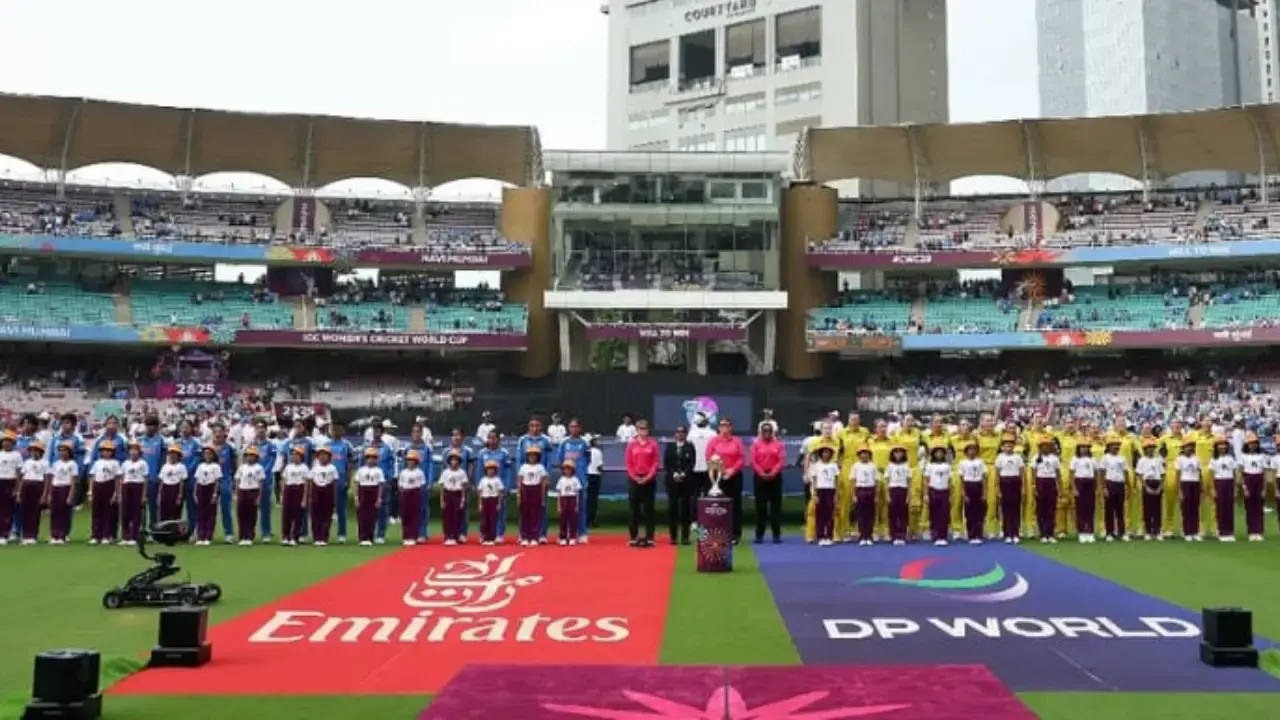 কিশোর ক্রিকেটারের মৃত্যুতে শোকভারাক্রান্ত ভারত-অস্ট্রেলিয়া ম্যাচ