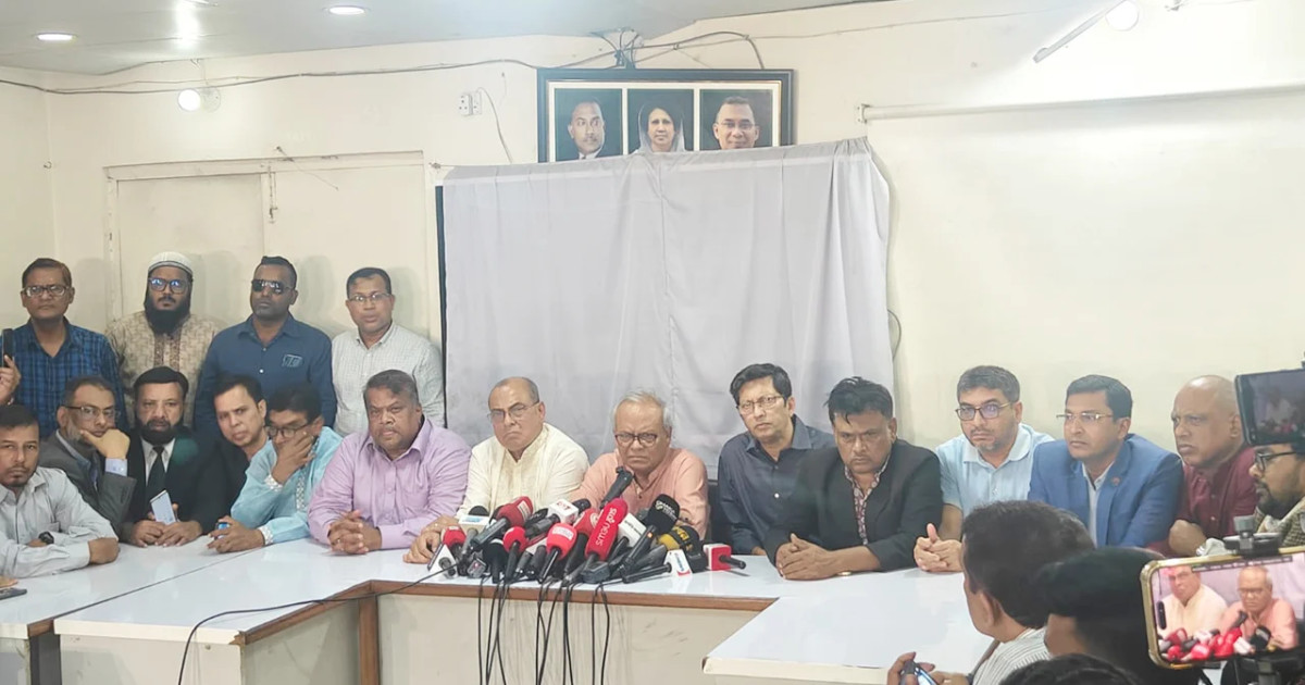 খালেদা জিয়ার অবস্থা অপরিবর্তিত, বিদেশ নেয়ার সিদ্ধান্ত হয়নি: রিজভী