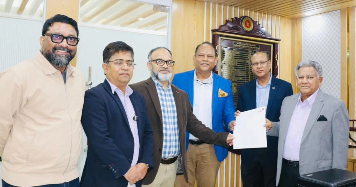 শ্রমিকদের সার্বিক কল্যাণে কর্পোরেট প্রতিষ্ঠানগুলোর উদ্যোগ প্রশংসনীয়: শ্রম উপদেষ্টা