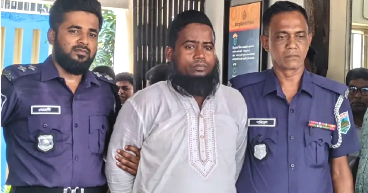 সিরাজগঞ্জে ‘৪শ বছর বয়সী জিনের বাদশা’ গ্রেপ্তার