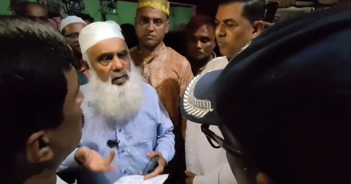 ‘স্কুলছাত্র গুলিবিদ্ধ, তারপরও ওসি থাকবেন—এটা মেনে নেওয়া যায় না’ এমপি মনিরুল হক চৌধুরীর