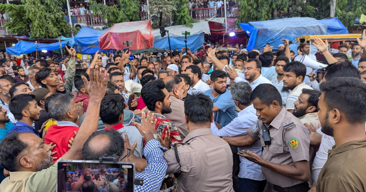 গুলিস্তানে জামায়াতের মিছিলে হামলা: আহত অন্তত ১৫, তিনজনের অবস্থা সংকটাপন্ন