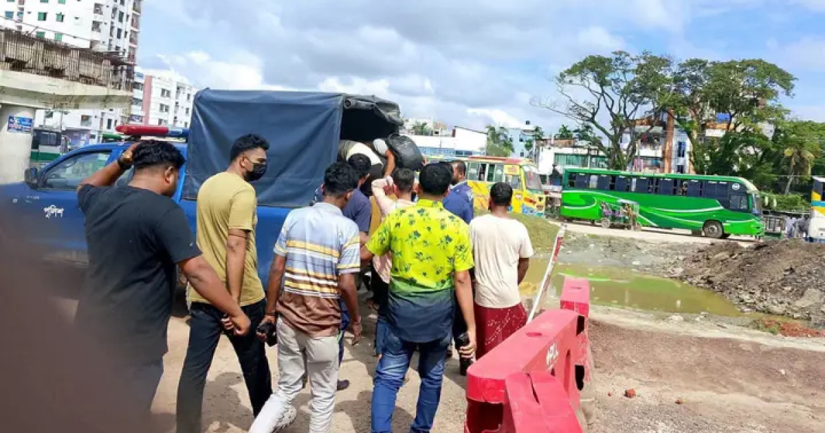 মাধবপুরে আবাসিক হোটেলে পুলিশের অভিযান, ম্যানেজারসহ গ্রেপ্তার ১০